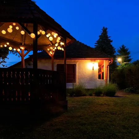 Aranyrozsa Porta Holiday home *