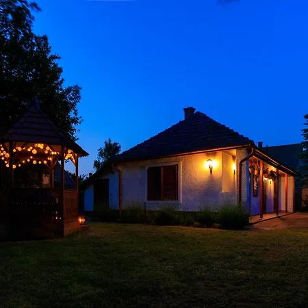 Feriehus Aranyrozsa Porta Balatonszarszo